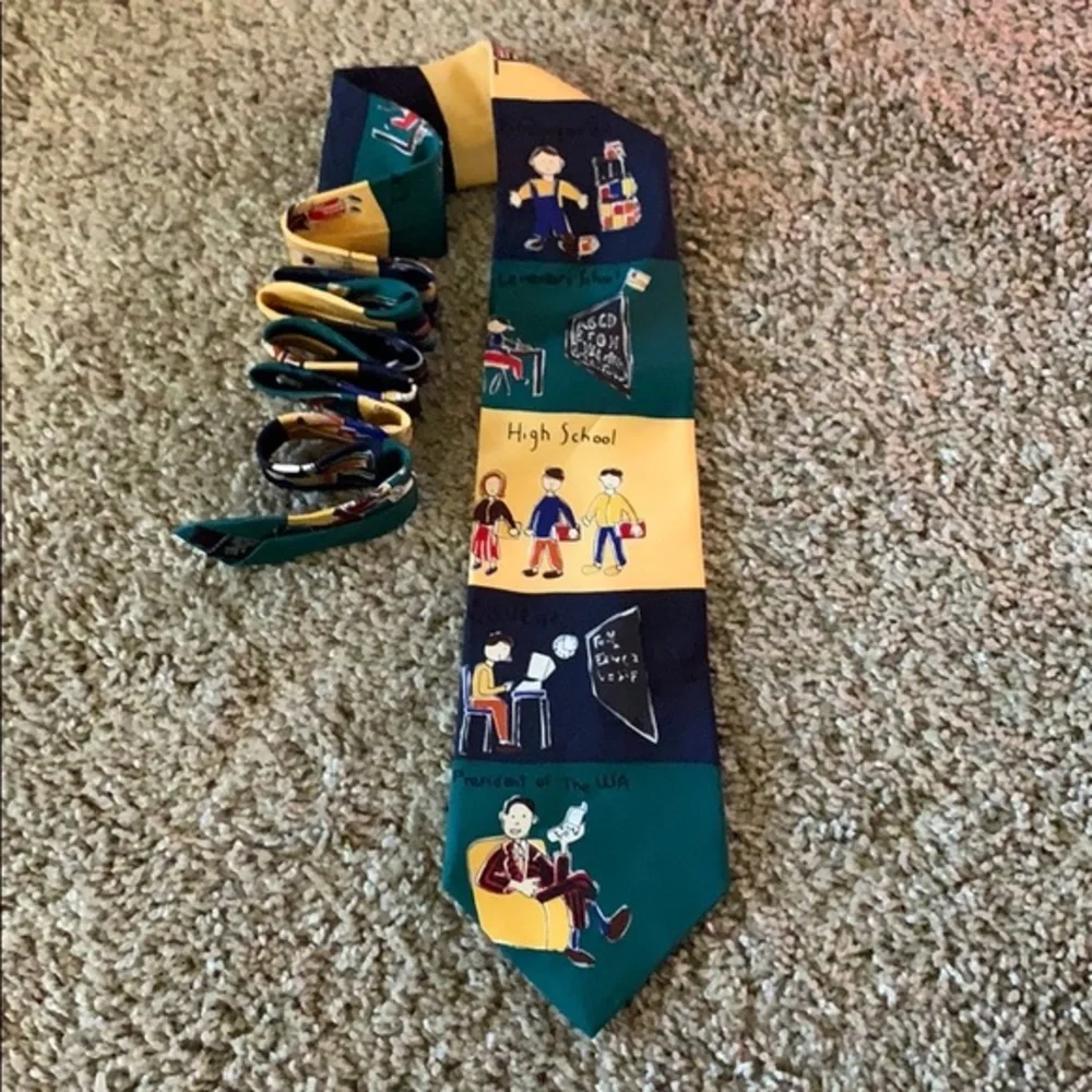 - “Save The Children” Tie Pre Owned